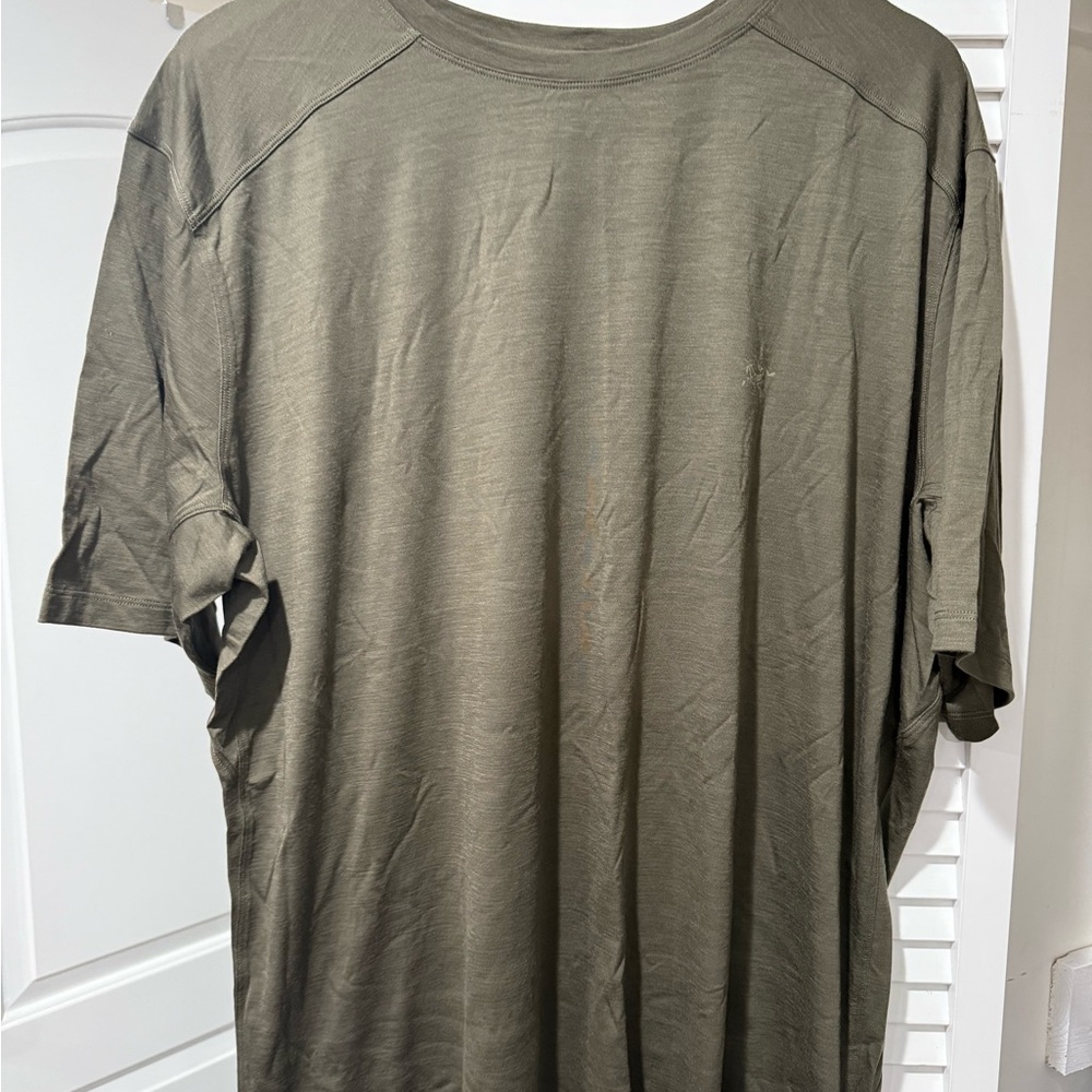 Arc'teryx Green Short Sleeve Tee Lightweight
